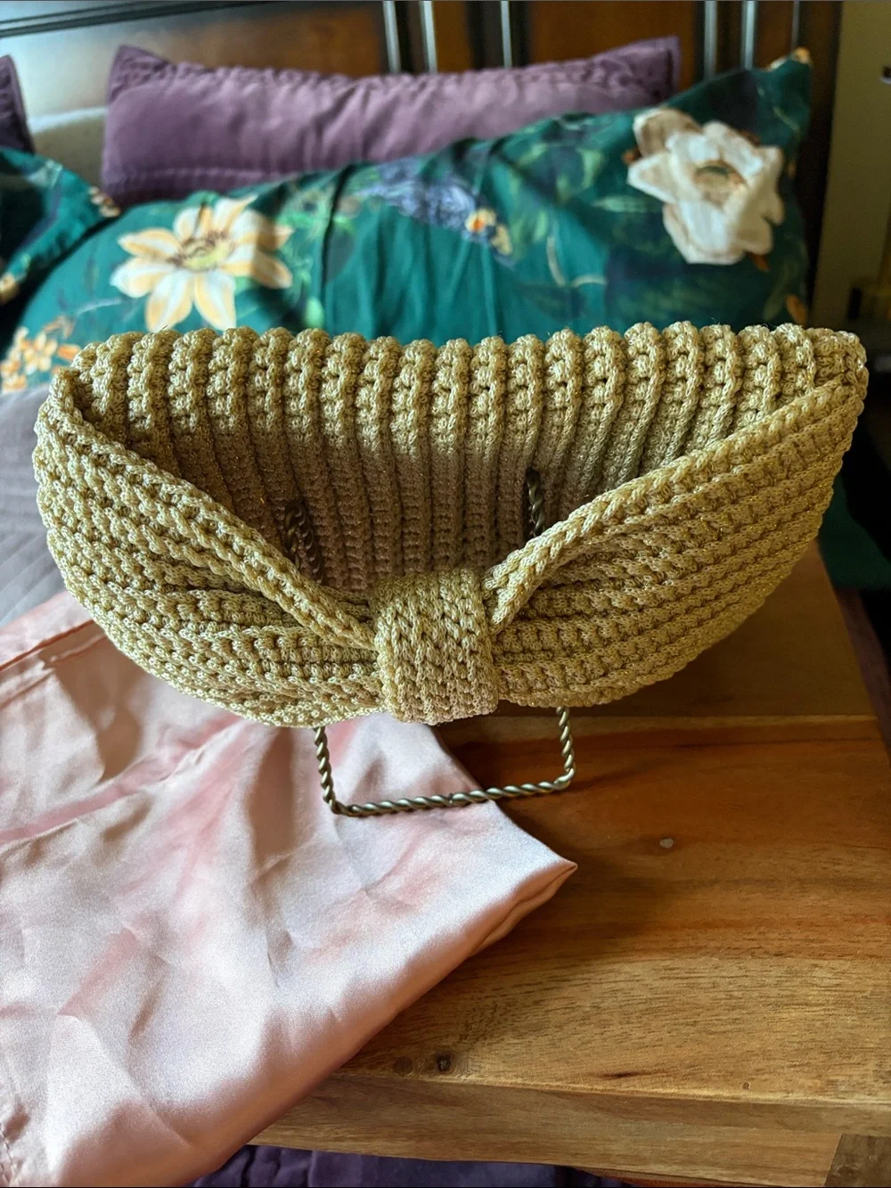 New!! Gold Flecked Woven Bow-Front Clutch Wristlet - Beige